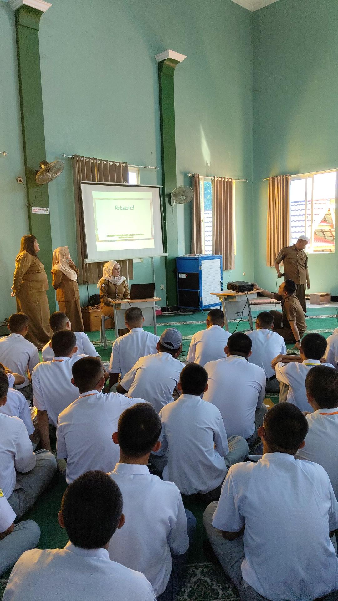PEMAPARAN BUDAYA 5S DI MPLS SMKN 2 BANJARBARU,  BELAJAR ETIKA DAN ADAB SEBAGAI SISWA SMK