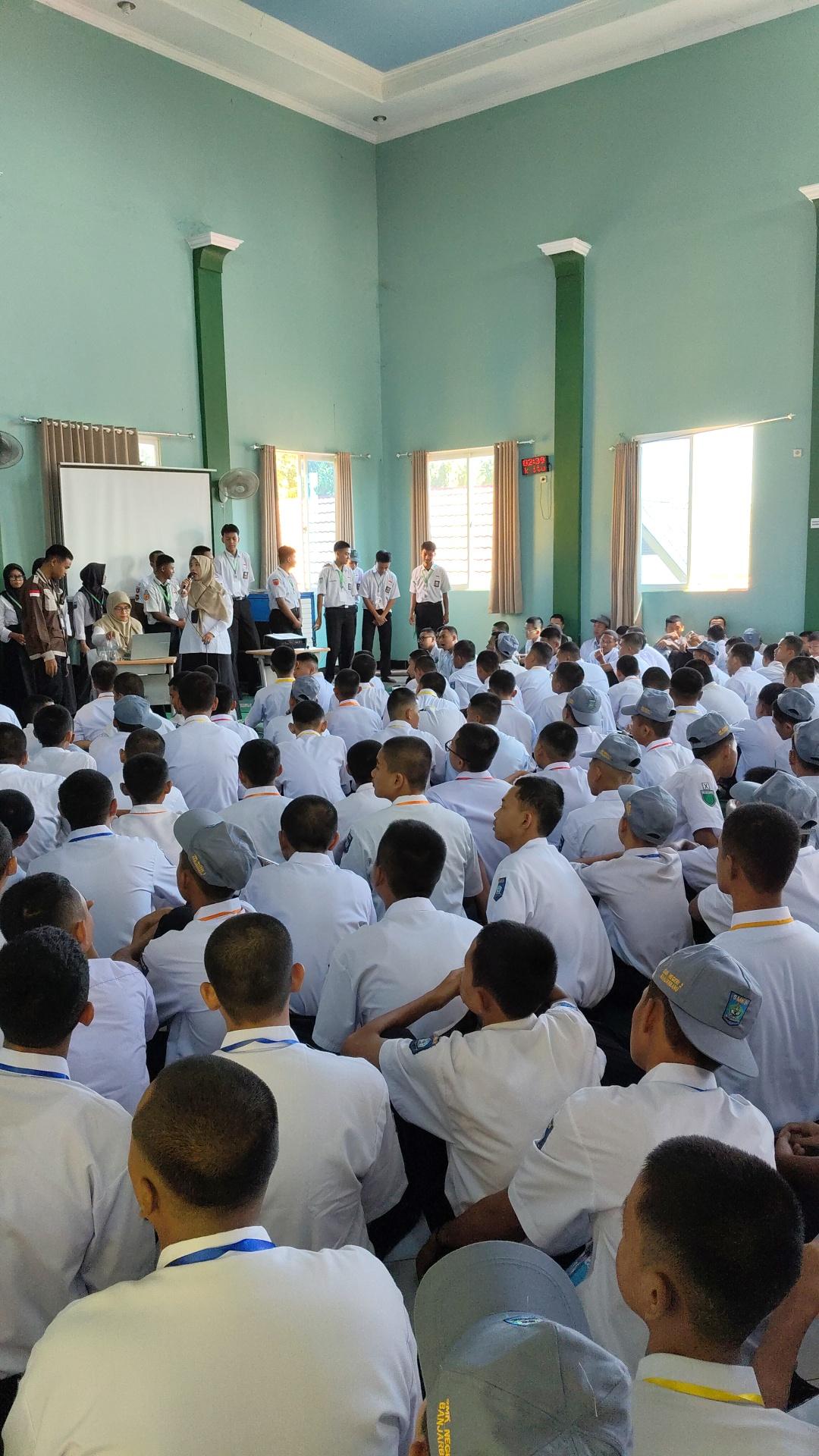 SEKOLAH PEDULI DAN BERBUDAYA LINGKUNGAN