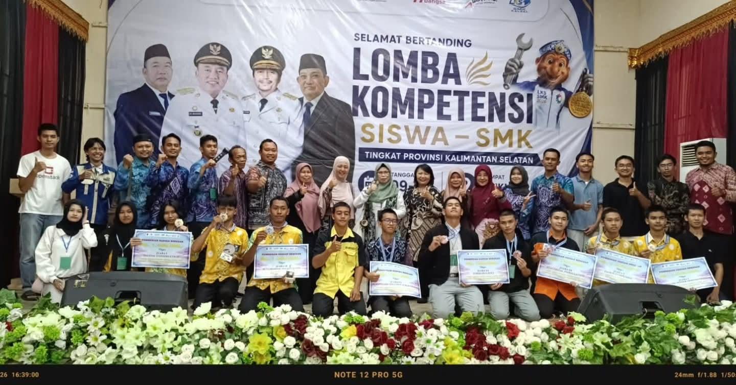 ✨ SMKN 2 BANJARBARU KEMBALI MENGUKIR PRESTASI! ✨  ​Selamat dan Sukses atas pencapaian luar biasa perwakilan sekolah kita dalam ajang LKS SMK Tingkat Provinsi Kalimantan Selatan Tahun 2026! 🏆🔥 ​